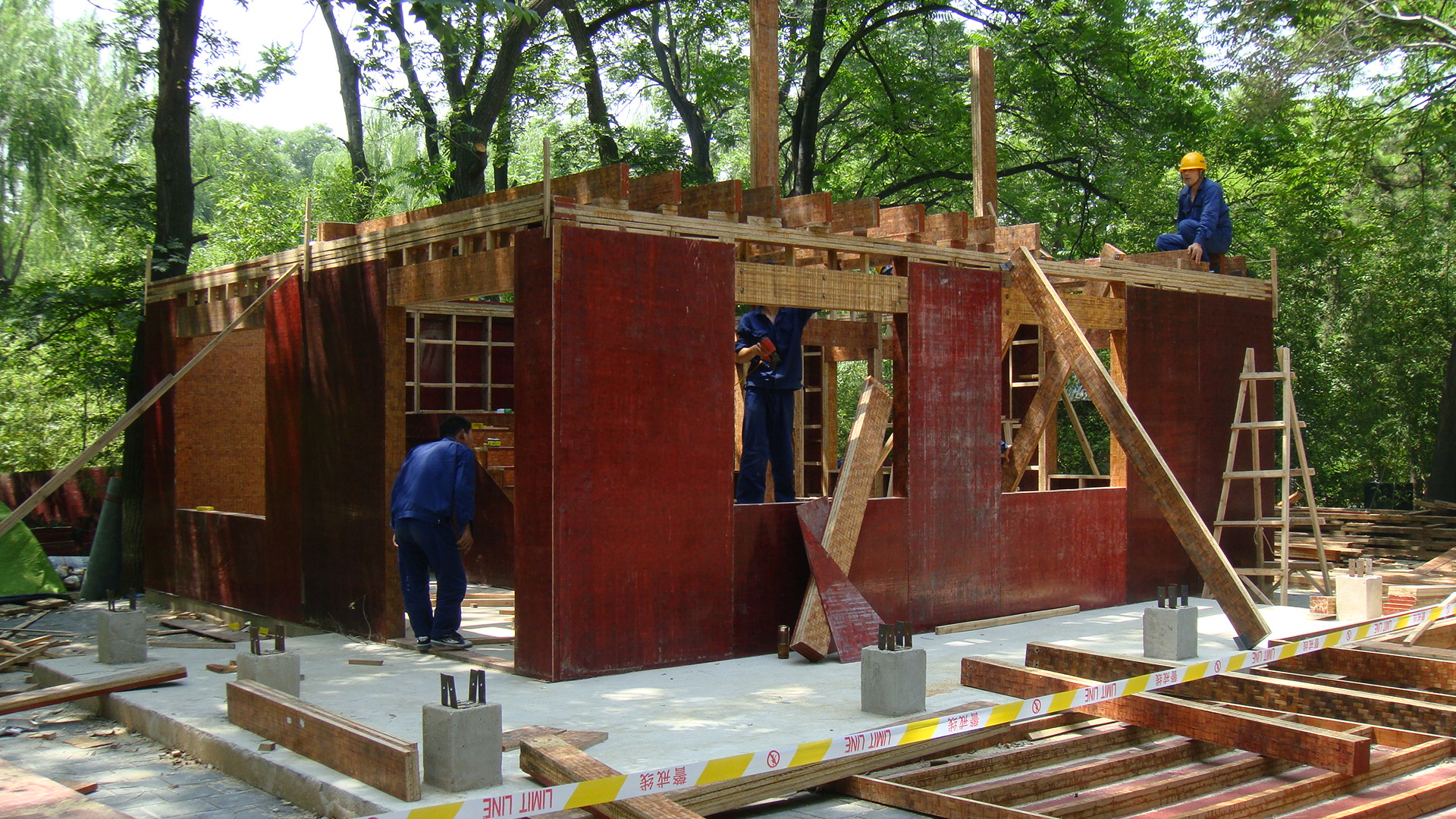 Black Bamboo Garden in Beijing - house construction with engineered bamboo panels